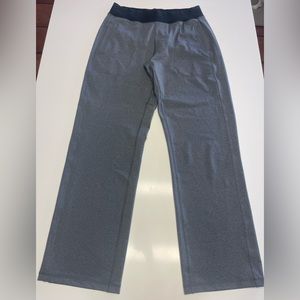 Lululemon Men’s Athletic Pants grey and black L